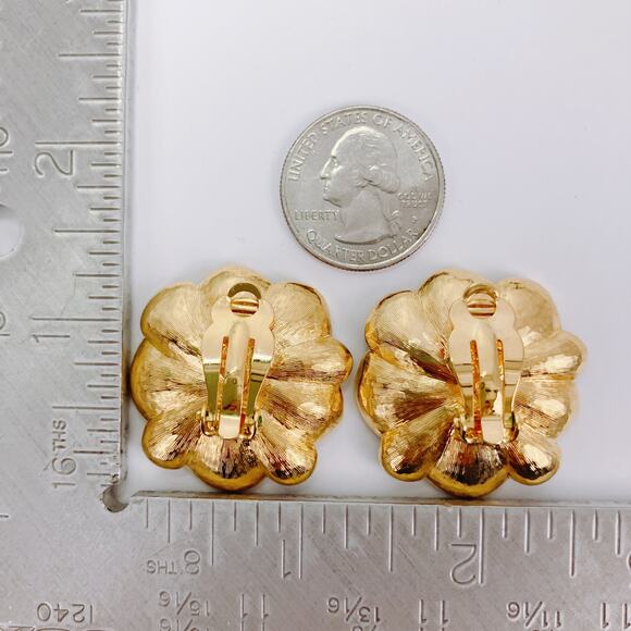 VTG Signed Alana Stewart Gold Tone Enamel Floral Clip On Earrings 1980s Jewelry - Picture 10 of 11